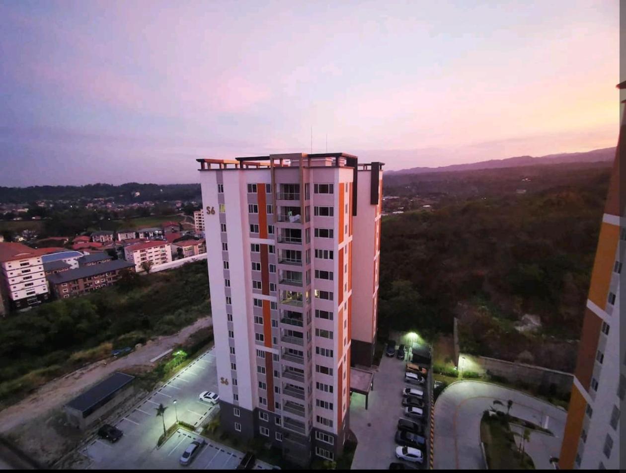 Condo In Clark Pampanga Beside Hilton Hotel And Casino Fort Stotsenburg Dış mekan fotoğraf