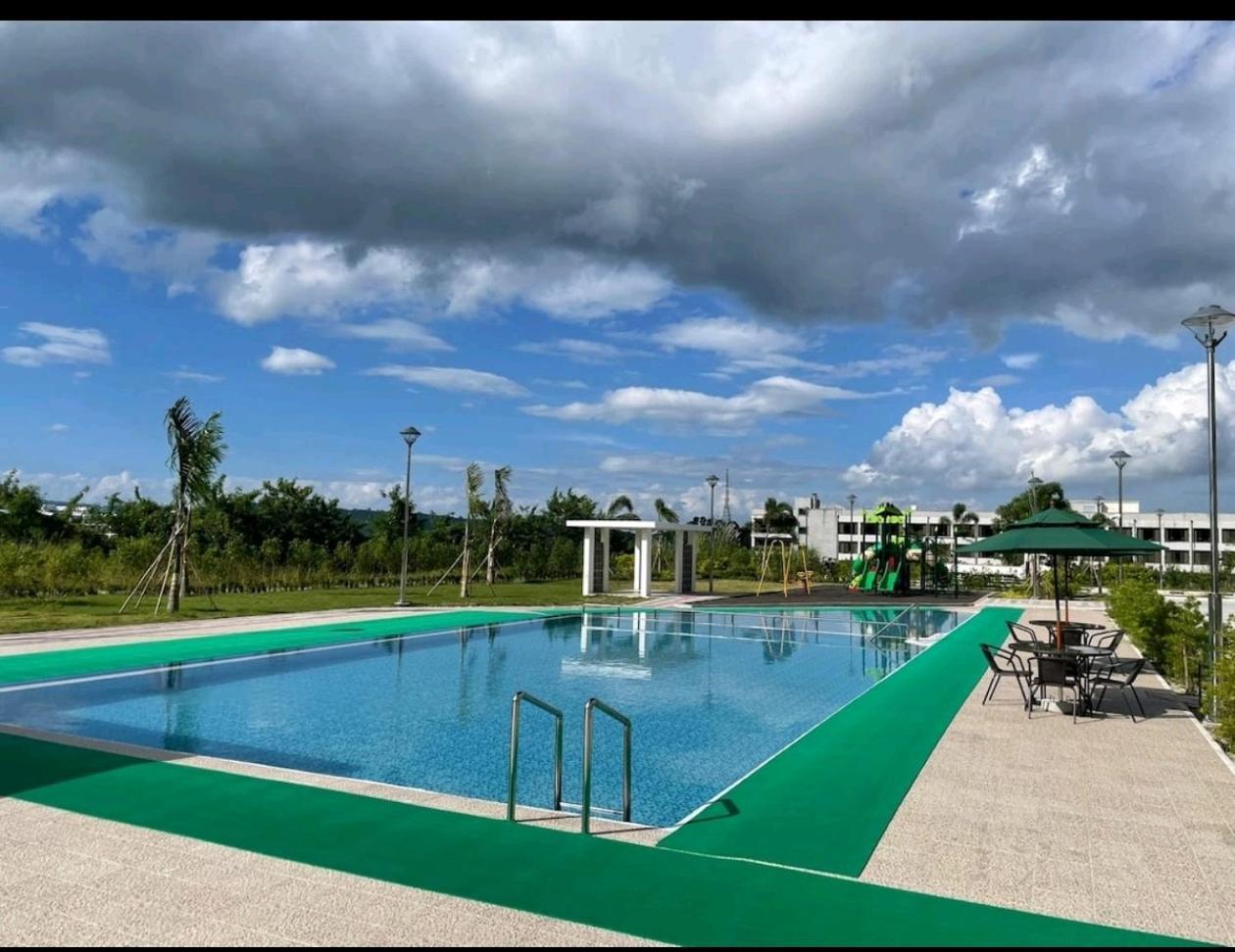 Condo In Clark Pampanga Beside Hilton Hotel And Casino Fort Stotsenburg Dış mekan fotoğraf